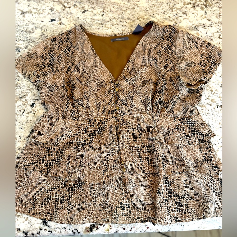 LIZ CLAIBORNE Reptile Print Blouse